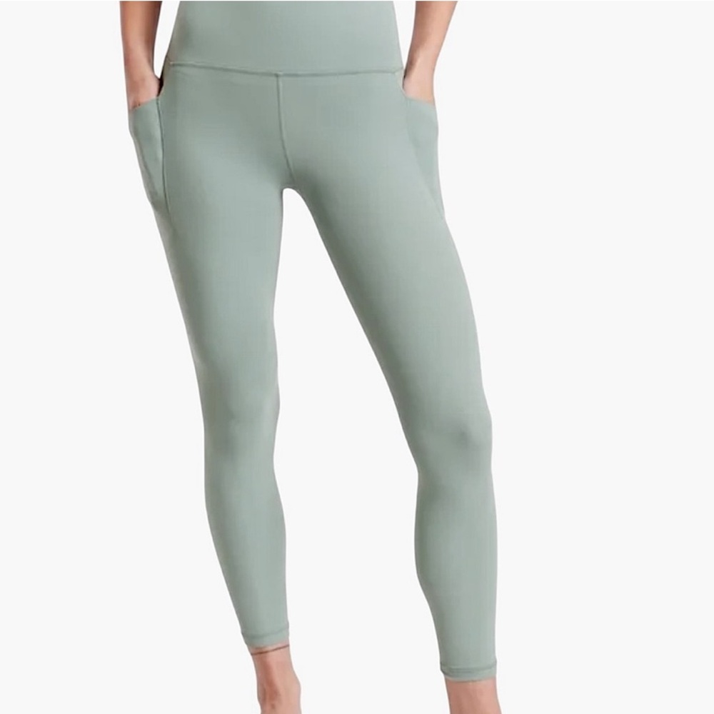 ATHLETA sage green 7/8 leggings yoga athletic 2 pockets